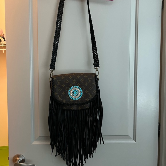 The Authentic LV World Traveler with Zuni Concho - Picture 1 of 6